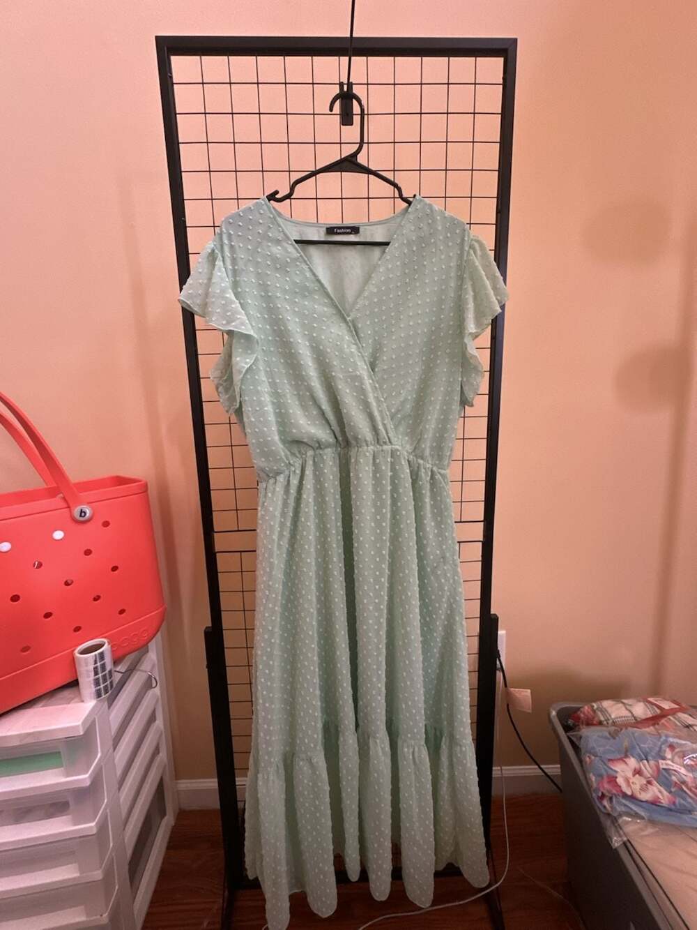 Fashion Women's Light Green Swiss Dot V-Neck Ruffle Sleeve Midi Dress, XL